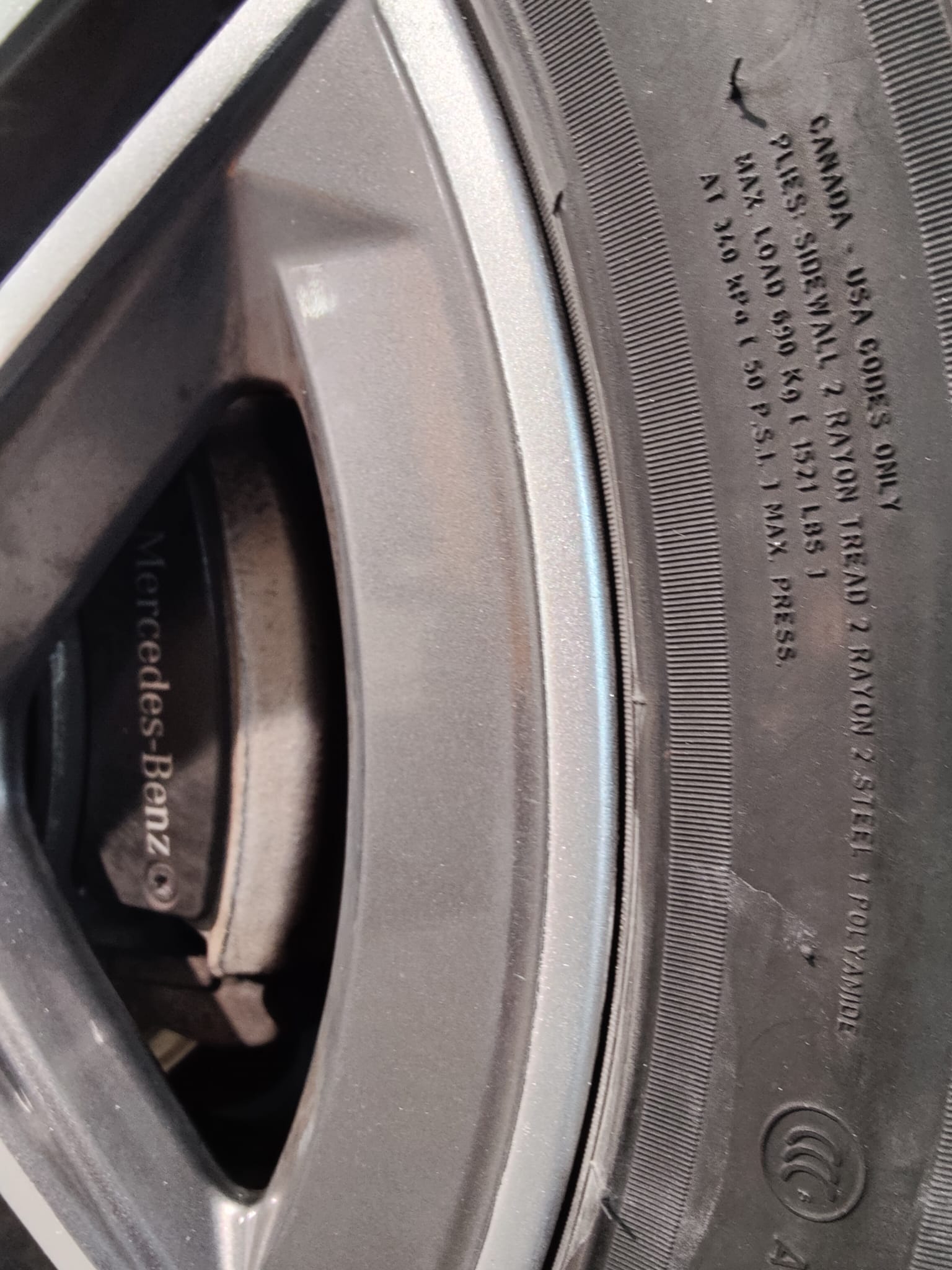 Résultat réparation et peinture sur jante après frottement de trottoir - Clean'Ride Hérault